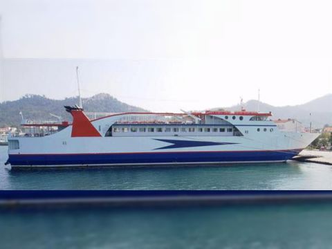  'Rina' Day Passenger/Vehicle Close Ferry(Hss0638)