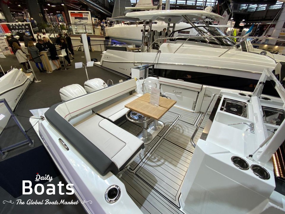 2023 Jeanneau Cap Camarat 10.5 Cc New Model zu verkaufen. Preis und ...