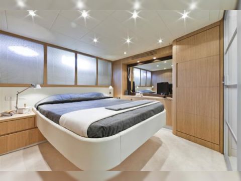 2013 Pershing 58 for sale