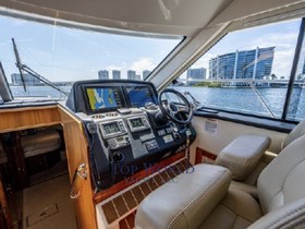 2015 Riviera Marine 5000 Sport Yacht