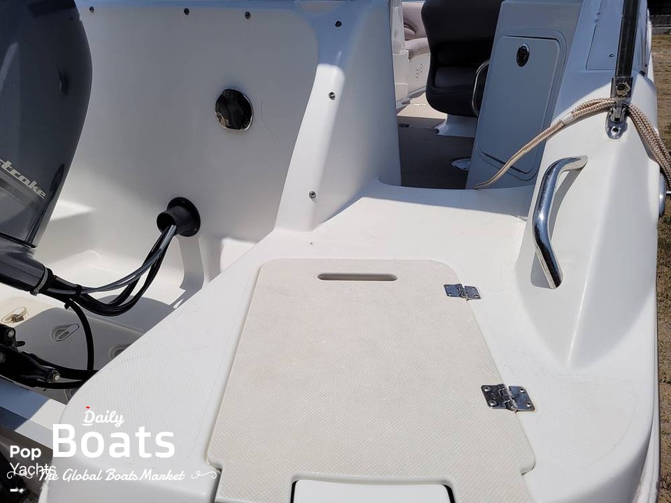 2014 Hurricane Boats 2200 Sun Deck for sale. View price, photos and Buy