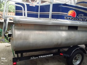 Kjøpe 2013 Sun Tracker Fishin' Barge 20 Dlx