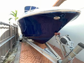 2016 Robalo Boats R200