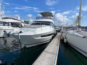 Kupiti 2021 Prestige Yachts 460