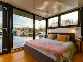 Buy 2023 Houseboat - H20 Design Dc3