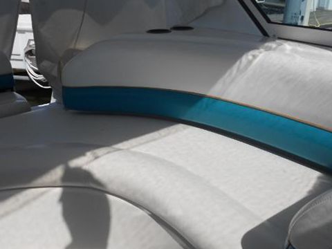 Buy 1993 Tiara 270