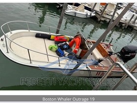 Boston Whaler Outage 19