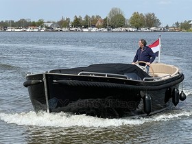 2009 Seafury 900