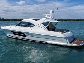 2015 Riviera Marine 5000 Sport Yacht à vendre
