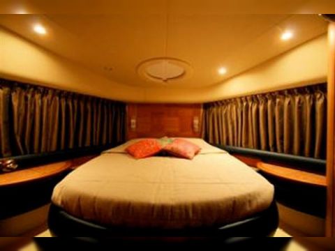 2008 Azimut Flybridge