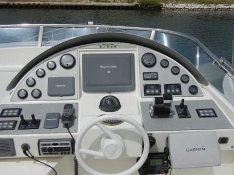 2007 Aicon Flybridge till salu