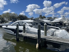 Cruisers Yachts 50 Gls Outboard
