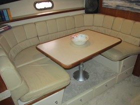 1997 Carver 440 Aft Cabin Motor Yacht