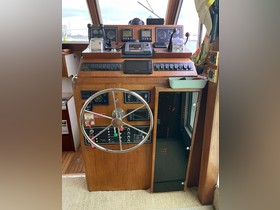 1996 Tollycraft 48 Cockpit Motor Yacht