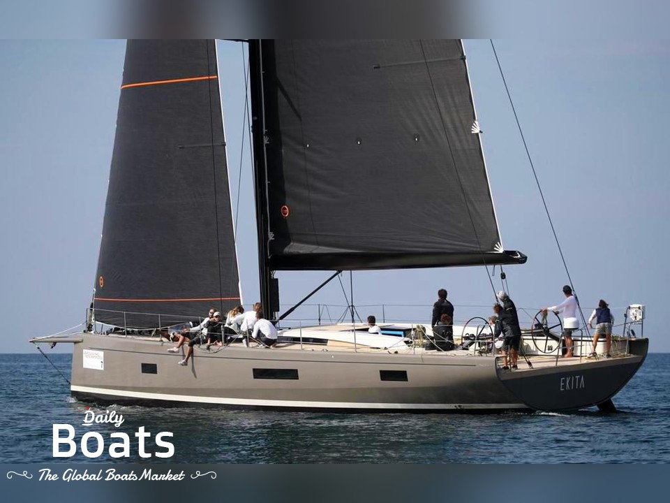 2022 Maxi Dolphin 62Ab