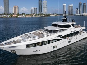 2020 Majesty Yachts 100