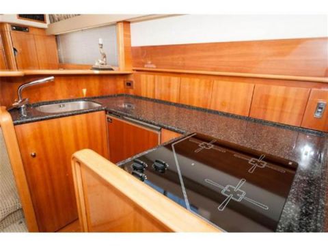 2001 Viking Flybridge
