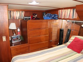 1984 Present Yachts Sun Deck Trawler 42 kaufen