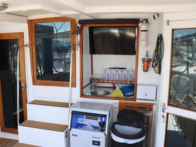 1984 Present Yachts Sun Deck Trawler 42