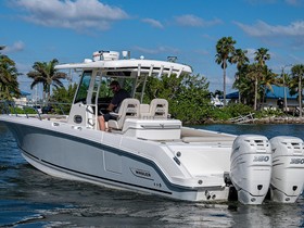 Acheter 2018 Boston Whaler 330