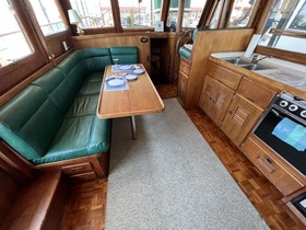 1977 Custom 36 Tri Cabin til salgs