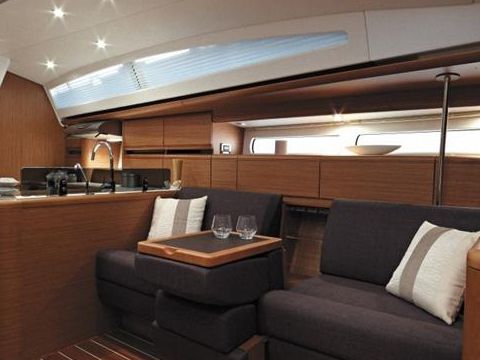 Rent 2010 Jeanneau 57