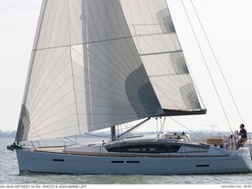 Buy 2013 Jeanneau 44 Ds