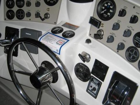 1998 Carver 355