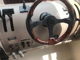 2000 Regal 402 Commodore