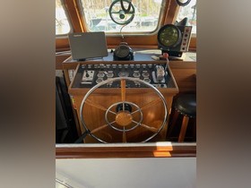 Koupit 1985 Custom Cape Island Trawler 43