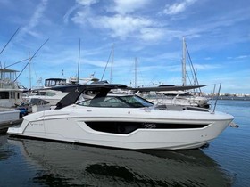 2020 Cruisers Yachts 38 Gls for sale