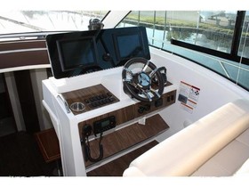 Buy 2016 Cruisers Yachts 48 Cantius Low Hours At 327