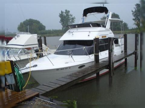 Carver 326 Aft Cabin