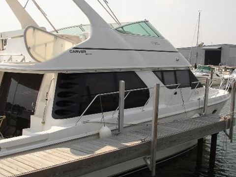 Carver 450 Voyager