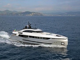 Columbus Yachts 40M Sport Hybrid