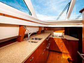 Osta 2014 Tiara Yachts 5800 Sovran