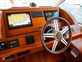 Vegyél 2014 Tiara Yachts 5800 Sovran