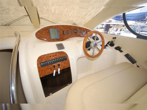 2002 Azimut 39 Evolution for sale