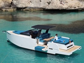 De Antonio Yachts D33 Cruiser
