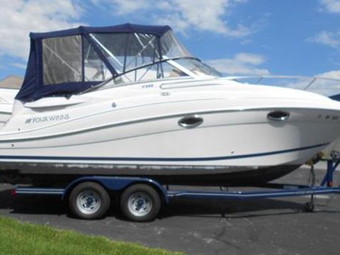Four Winns V258