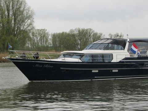 Valk Voyager 1550
