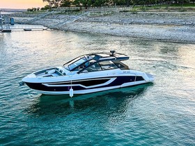 Osta 2022 Cruisers Yachts 42 Gls