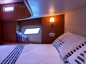 2011 Custom Cabin Cruiser