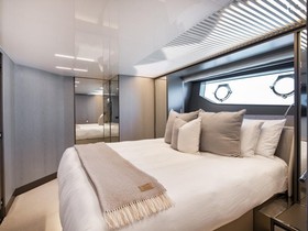 2021 Ferretti Yachts 850 eladó