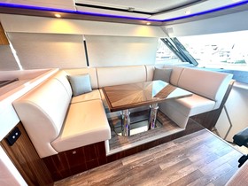 2023 Riviera 6000 Sport Yacht Platinum