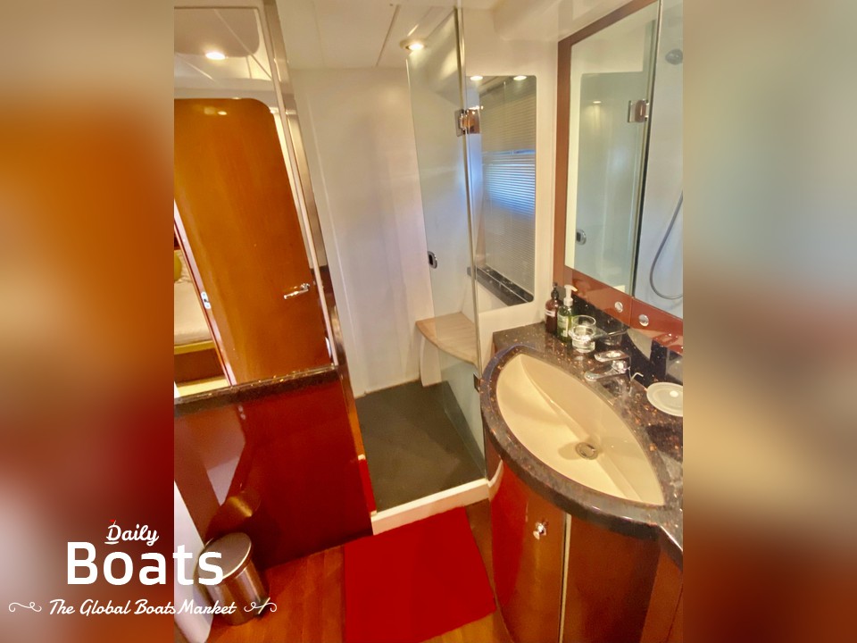 2007 Princess 67 Flybridge for sale. View price, photos and Buy 2007