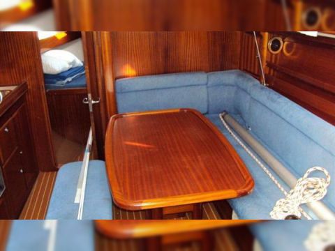 2002 Bavaria 37