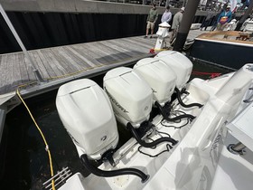 2017 Boston Whaler 420 Outrage