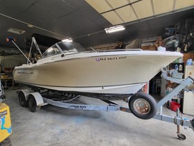 2011 Sea Hunt 220 Escape Le