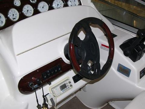 2003 Larson 310 Cabrio